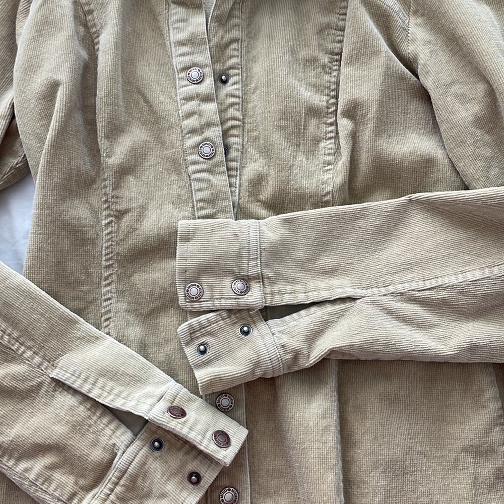 Hot Kiss Women’s Tan Jacket w/ Front Snap Buttons & Frayed Bottom Hem - Size L - Picture 4 of 9